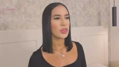 Snapshot of emily_luve chatting on July 13, 11:13 am emily_luve online show from July 13, 11:13 am