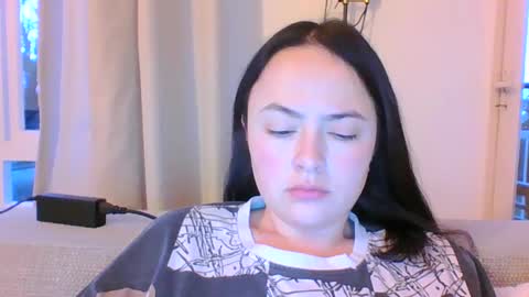 emily_morning_dew online show from January 29, 7:04 am