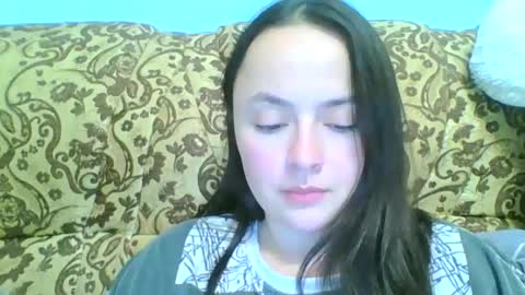 emily_morning_dew online show from March 3, 4:35 pm