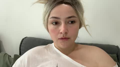 emily_morning_dew online show from September 14, 7:29 am