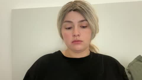 emily_morning_dew online show from October 13, 6:02 am