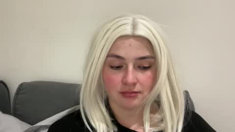 emily_morning_dew online show from March 24, 9:31 pm