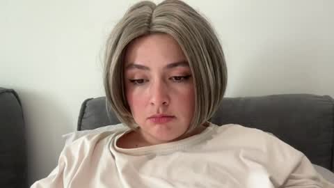 emily_morning_dew online show from July 14, 1:50 pm