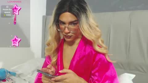 Emily online show from April 28, 8:03 pm