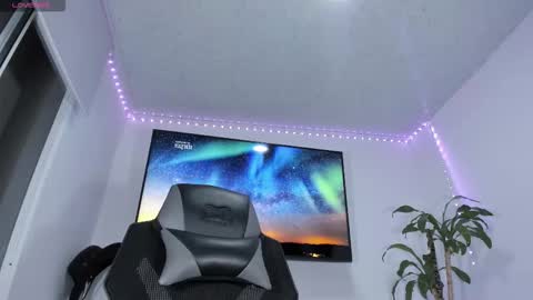 emily_palmeer online show from January 8, 10:39 am