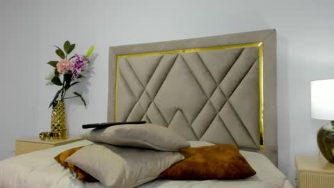 Emily online show from February 10, 9:47 pm