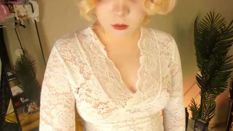 emily_relishh online show from February 27, 5:29 am