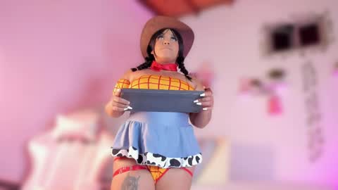 Snapshot of emily_restrepoo chatting on April 22, 5:43 am Emily online show from April 22, 5:43 am