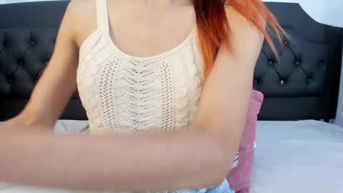 Snapshot of emily_rose78 chatting on September 29, 1:27 pm EMILY online show from September 29, 1:27 pm