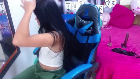       online show from February 12, 12:22 pm