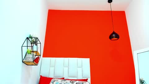 Emily online show from December 16, 3:00 pm