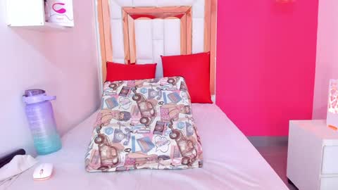 Emily online show from January 28, 3:04 pm