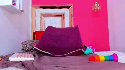 Emily online show from February 26, 2:36 pm