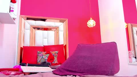 Emily online show from February 28, 2:20 pm