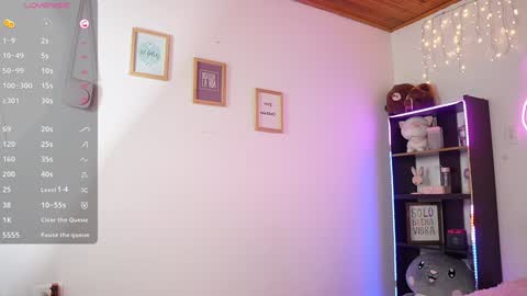 emily_smitt online show from January 7, 2:42 am