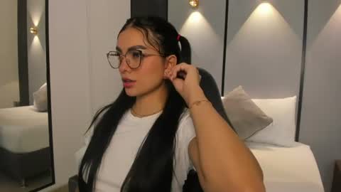 emily_tolson online show from July 3, 1:28 pm