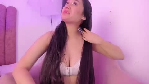 Snapshot of emilyandmarco_ chatting on June 26, 2:21 pm Emilyyy online show from June 26, 2:21 pm