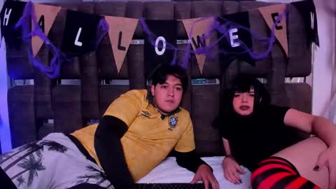 Amily  Andrew online show from October 31, 5:41 am