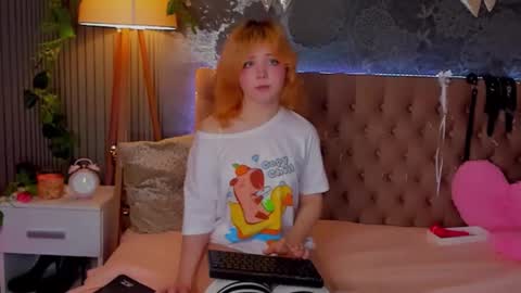 Baby Emelli online show from December 17, 8:20 am