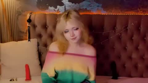 Baby Emelli online show from June 16, 6:05 am