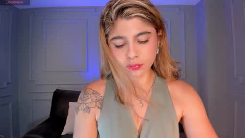 Emily Armstrong online show from January 7, 8:00 pm