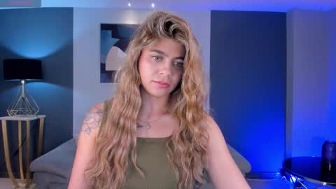 Emily Armstrong online show from January 12, 8:03 pm