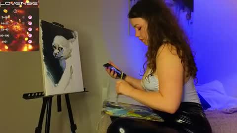 artist Emily online show from December 21, 2:52 am