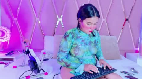 Emily online show from May 29, 11:58 pm