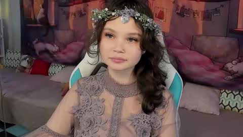 Emilyhaves online show from October 30, 6:37 am