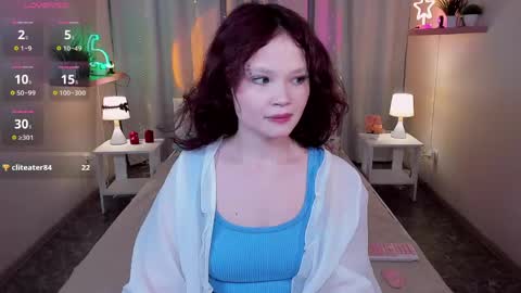 Snapshot of emilychaves chatting on June 7, 8:51 am Emilyhaves online show from June 7, 8:51 am
