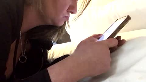 Snapshot of emilyclear chatting on May 19, 11:44 pm emilyclear online show from May 19, 11:44 pm