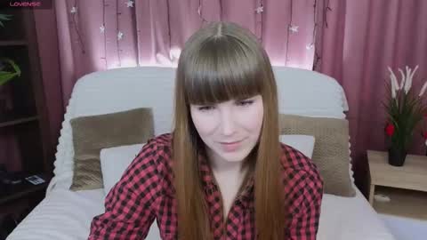Snapshot of emilycuper chatting on March 2, 1:40 pm Emily online show from March 2, 1:40 pm