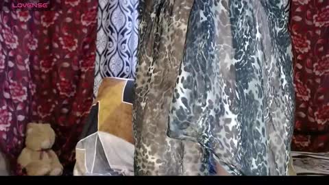 EmilyDoth online show from October 15, 4:45 am