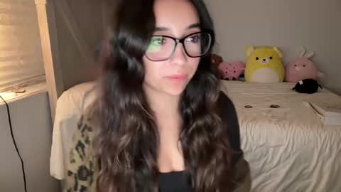 emilyfawn online show from September 23, 4:04 am