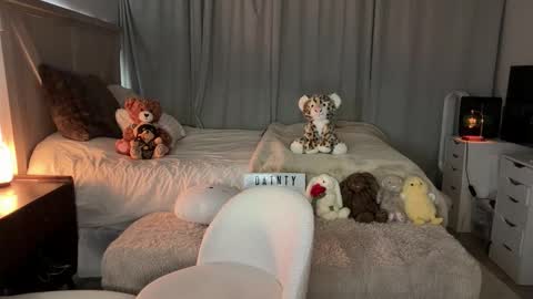 emilyfawn online show from March 22, 3:21 am