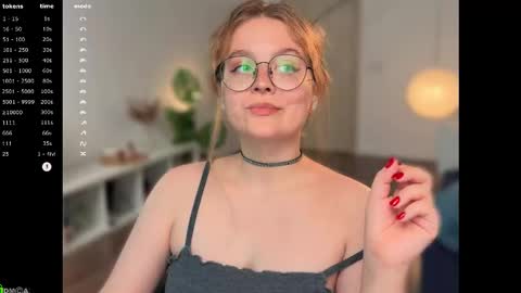 Emily  online show from November 7, 12:38 pm