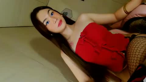 ariane online show from November 4, 8:24 am