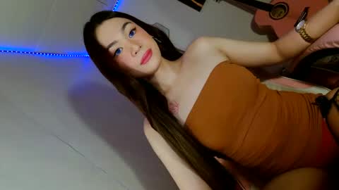 ariane online show from November 9, 8:23 am