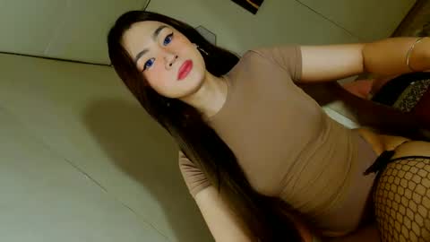 ariane online show from November 12, 10:04 am