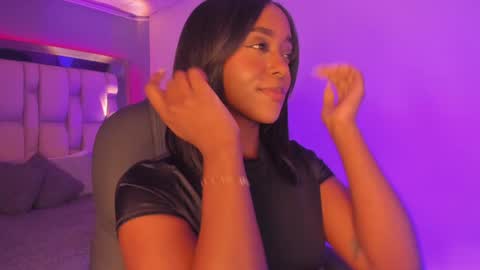 Emily  online show from January 15, 7:55 pm