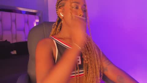 Emily  online show from January 26, 7:41 pm