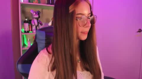 VALEEEN online show from February 7, 3:52 pm