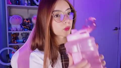 VALEEEN online show from December 2, 4:57 pm