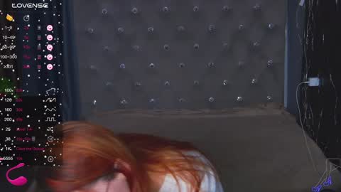 EmilyKents online show from February 4, 7:40 am