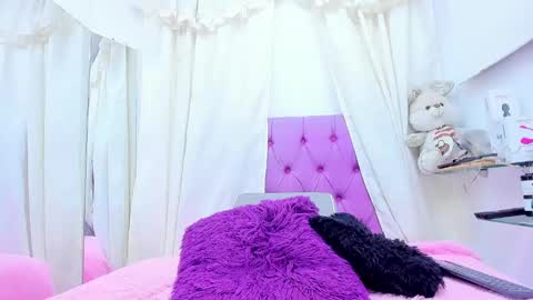 Emily online show from January 14, 4:57 am