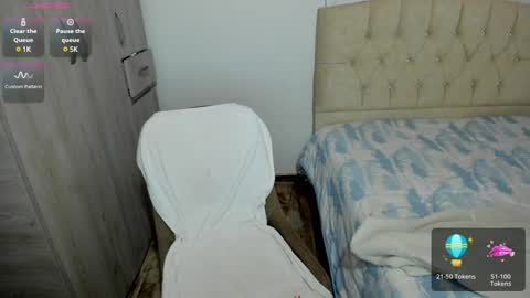 Snapshot of emilypink_1 chatting on January 26, 12:26 am Emily online show from January 26, 12:26 am