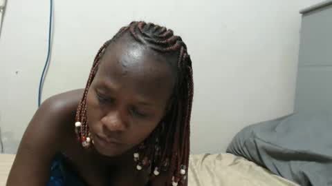 Emilly online show from March 25, 9:32 pm