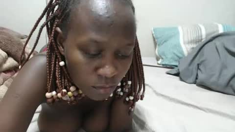 Emilly online show from April 1, 9:45 pm