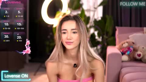 Emily online show from September 27, 6:18 am