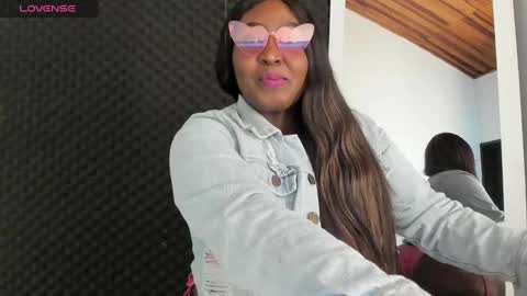 emilyrojas online show from January 17, 12:31 pm